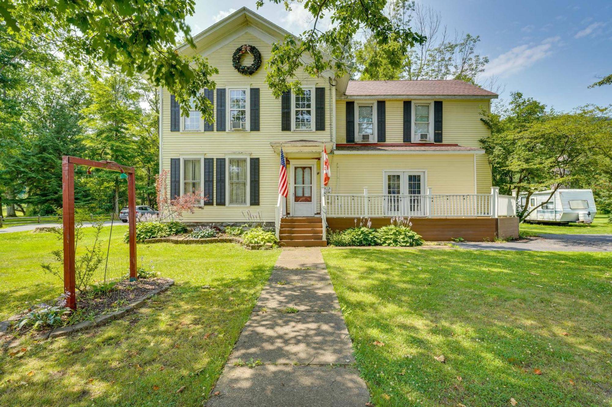 Spacious Victorian Home Quarter Mi To Holiday Valley! Ellicottville Kültér fotó